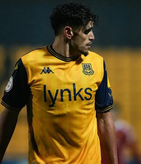 alexJota12's tweet photo. 🟡 Ahora mismo, hay 4⃣ futbolistas con contrato en vigor para el próximo año en Alcorcón

📋 Son Pol Domingo, Diego Arcos, Omar y Lucas Pérez (cedido en el Guadalajara)

➡️ Además, hay alguno más que puede renovar por cláusulas y el club negocia con otros para que sigan https://t.co/Olaku15f3V