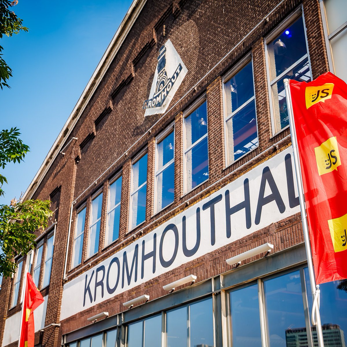 thejsnation's tweet photo. Less than a month left until packed halls, buzzing conversations, and Amsterdam energy all around at JSNation.
From full-stack architecture to AI tooling, this is where the web development community comes together to learn, connect, and get inspired.