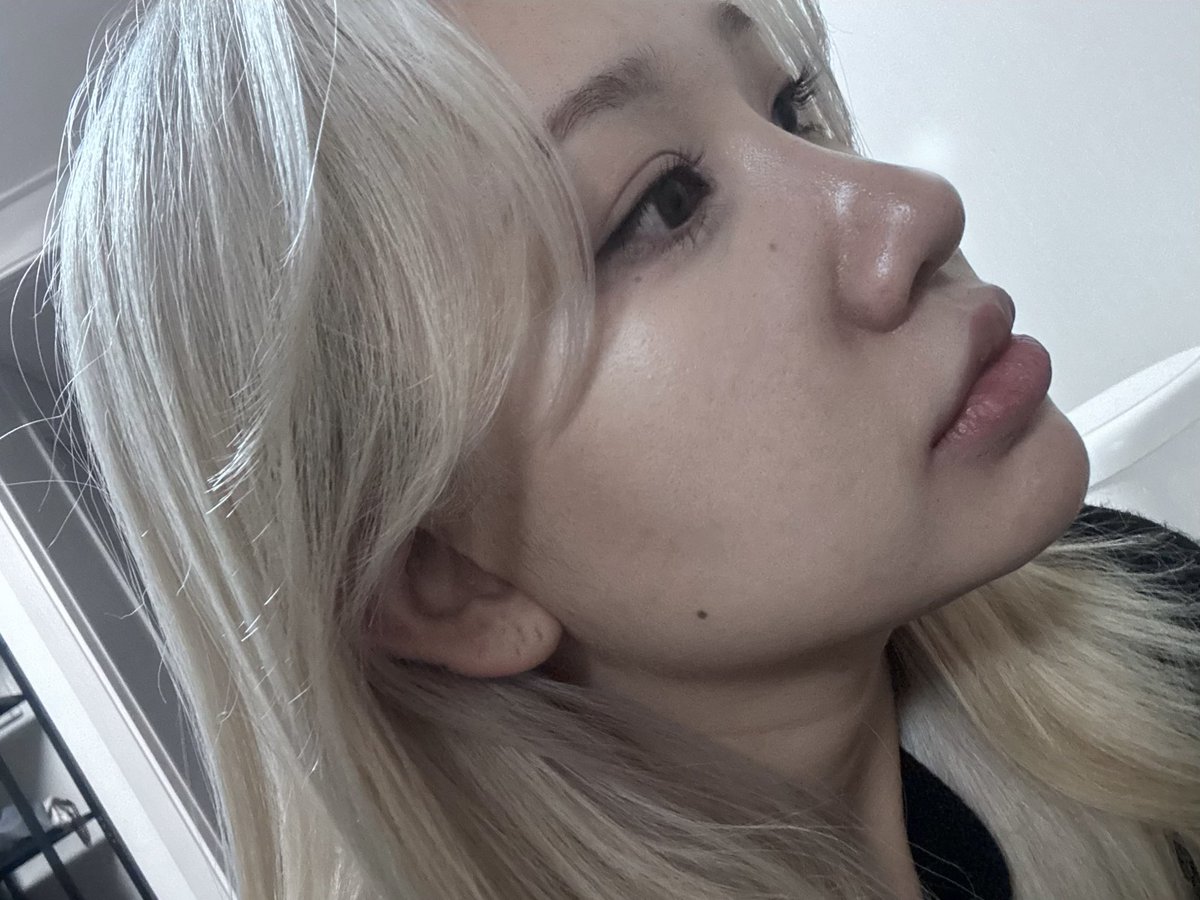 방망슉 tweet media