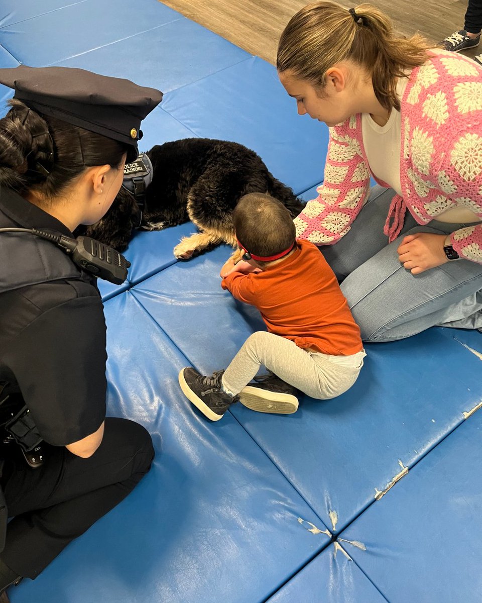 abinewengland's tweet photo. Paws-itively the best way to end the week! 🐶 Our kids at our Worcester Center loved every second of our special visit from local police officers and their comfort dog. So many smiles today! Thank you to the Worcester Police Department for coordinating with us. https://t.co/N9UuD5vPEs