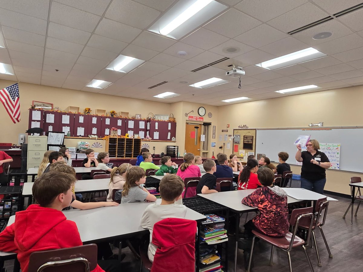 LspauldingMiss's tweet photo. 4H Stem Day https://t.co/xB9yhFrMGx