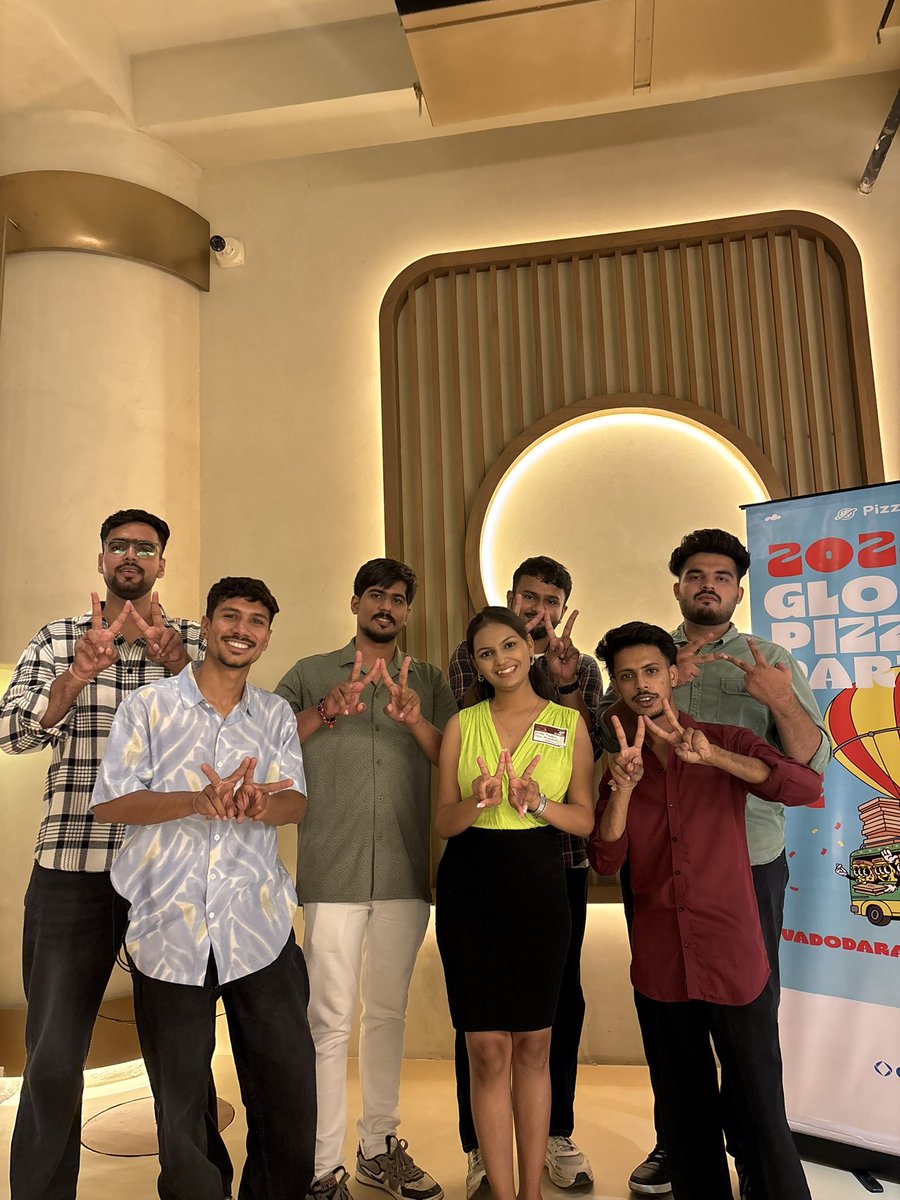 secretorder333's tweet photo. “In pizza we crust 🍕  
In Bitcoin we trust ₿”

Amazing vibes at Global Pizza Party Vadodara 🌍🔥  
Builders, creators &amp; Web3 culture all in one room.

Big shoutout to @Pizza_DAO &amp; @pu_dao_  🚀 https://t.co/VyKZ4VFZIb