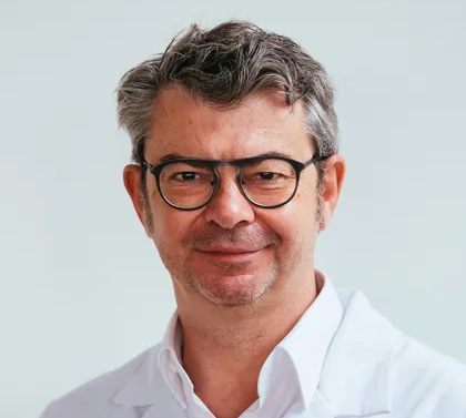 ProstateCell's tweet photo. A new #review from the labs of Dr. @GertMeerleer and Steven Joniau (@joniau) at @UZLeuven explores how advances in imaging and metastasis-directed therapies are reshaping the management of oligometastatic #ProstateCancer, while highlighting ongoing challenges in defining and optimizing treatment strategies.

🗒️ Learn more in @NatRevUrol: https://t.co/z49QlPwrRL