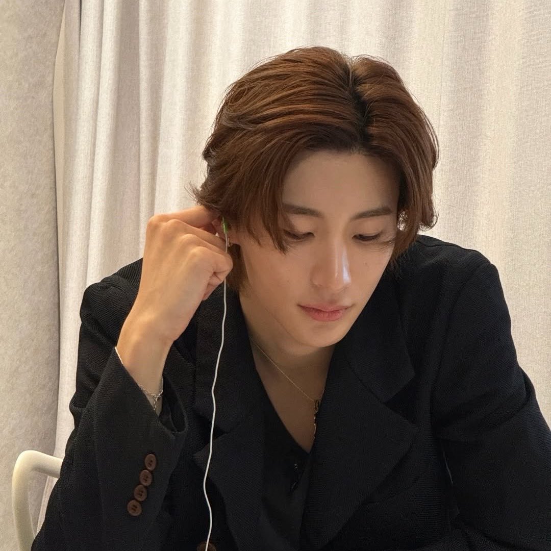 conie 🦕 ♡ tweet media