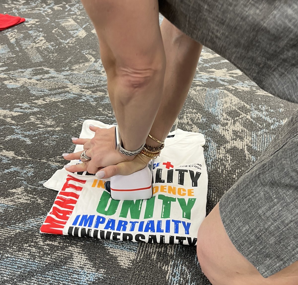 KYRedCross's tweet photo. Community leaders &amp; Red Cross supporters came together this week in Louisville to learn more about our Women in Philanthropy Community Resilience Initiative, a region-wide effort to strengthen our communities' resilience in times of emergency. Learn more: https://t.co/zODonsDRZ3 https://t.co/QB95CBDUyh