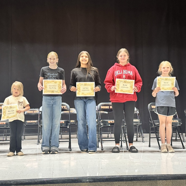 BCPSD_Wildcats's tweet photo. 🐾🎖️Whoop It, Up Wildcats on the last day! 🎖️🐾 https://t.co/U8DAr1YYGj