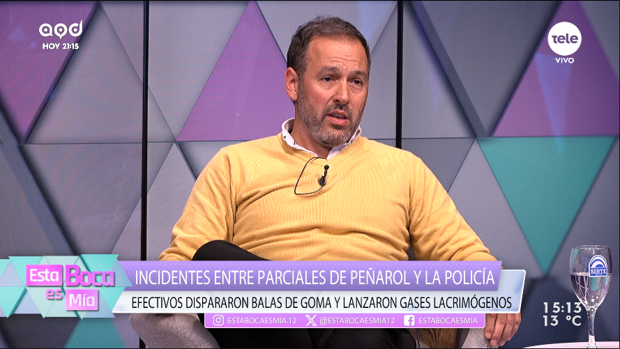 Estabocaesmia12's tweet photo. ➡️ Recibimos a Alejandro González, dirigente de Peñarol.

#EstaBocaEsMía 📺 @teledoce https://t.co/IDXKrHTlrw