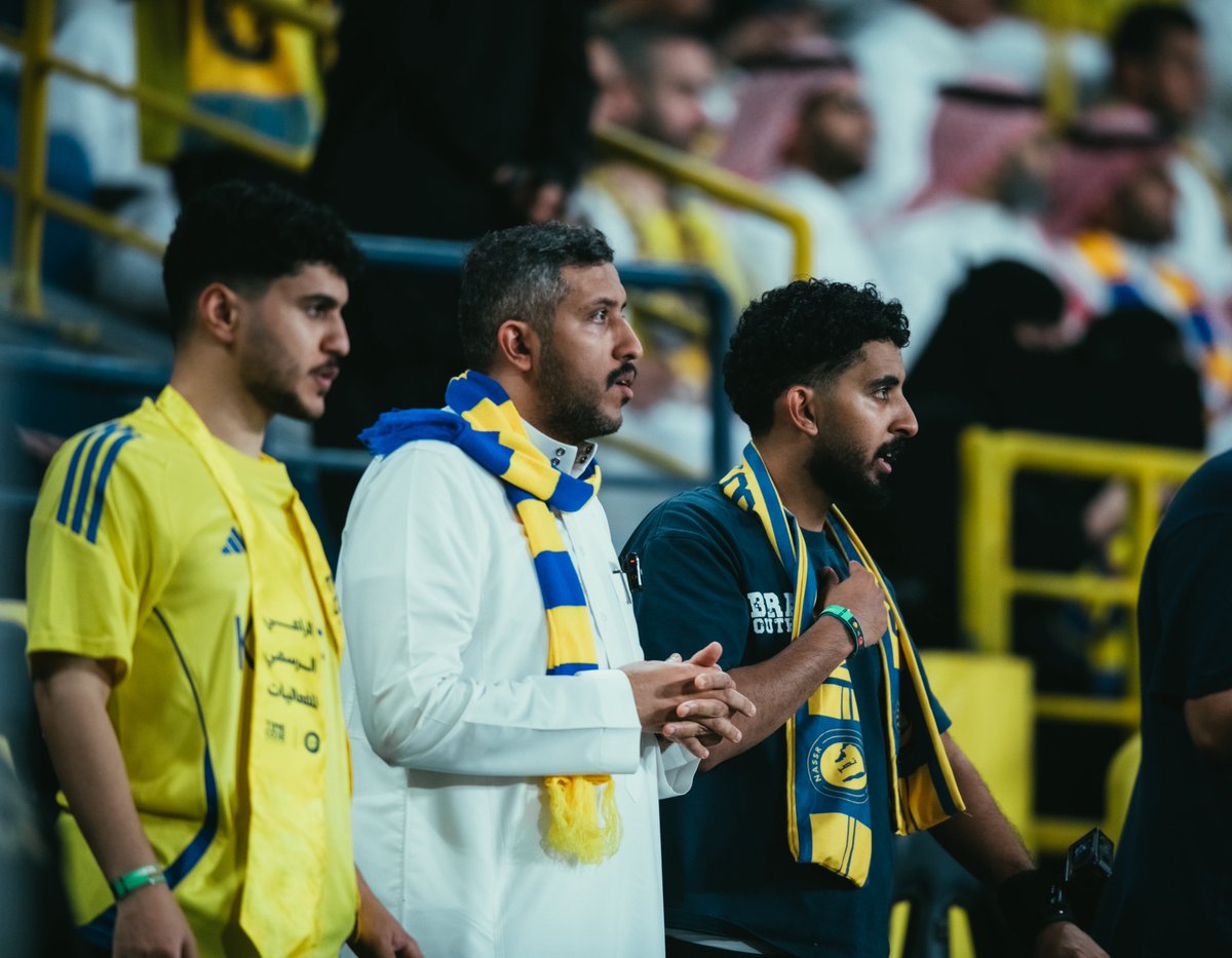 r82kn's tweet photo. والله صليح الحب 😂💛 https://t.co/G1K5Kx5bx2