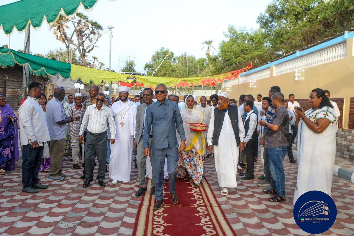 ETEmbassyJIB's tweet photo. Today, H.E. Legesse Tulu inaugurated the Ethiopian Community Association Access Road built by the fund mobilized from Ethiopian Diaspora in Djibouti. The Association contributed Two Million DJF remaining from the road construction fund for the 🇪🇹Community School Project. https://t.co/YnOv4y1ENz
