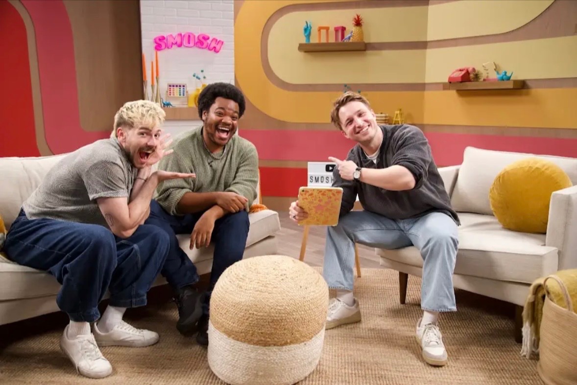 smosh ❯❯ base tweet media