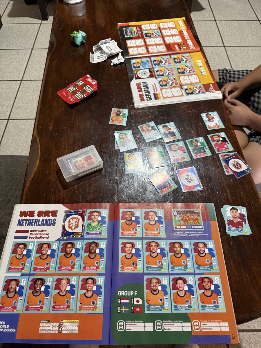 arachim9's tweet photo. Hoy se completó la primer selección del Álbum Panini 2026. https://t.co/HoUKm5uYn8