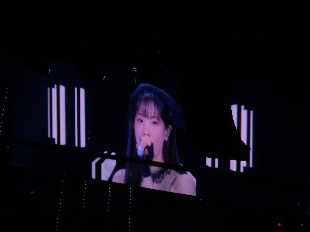 _lil_gremlin_'s tweet photo. Some pics I took with my 15 yo Nikon Coolpix at the Twice concert in Turin 🍭🩷
(Le uniche accettabili)
#TwiceInTurin https://t.co/a9OArqDl5o
