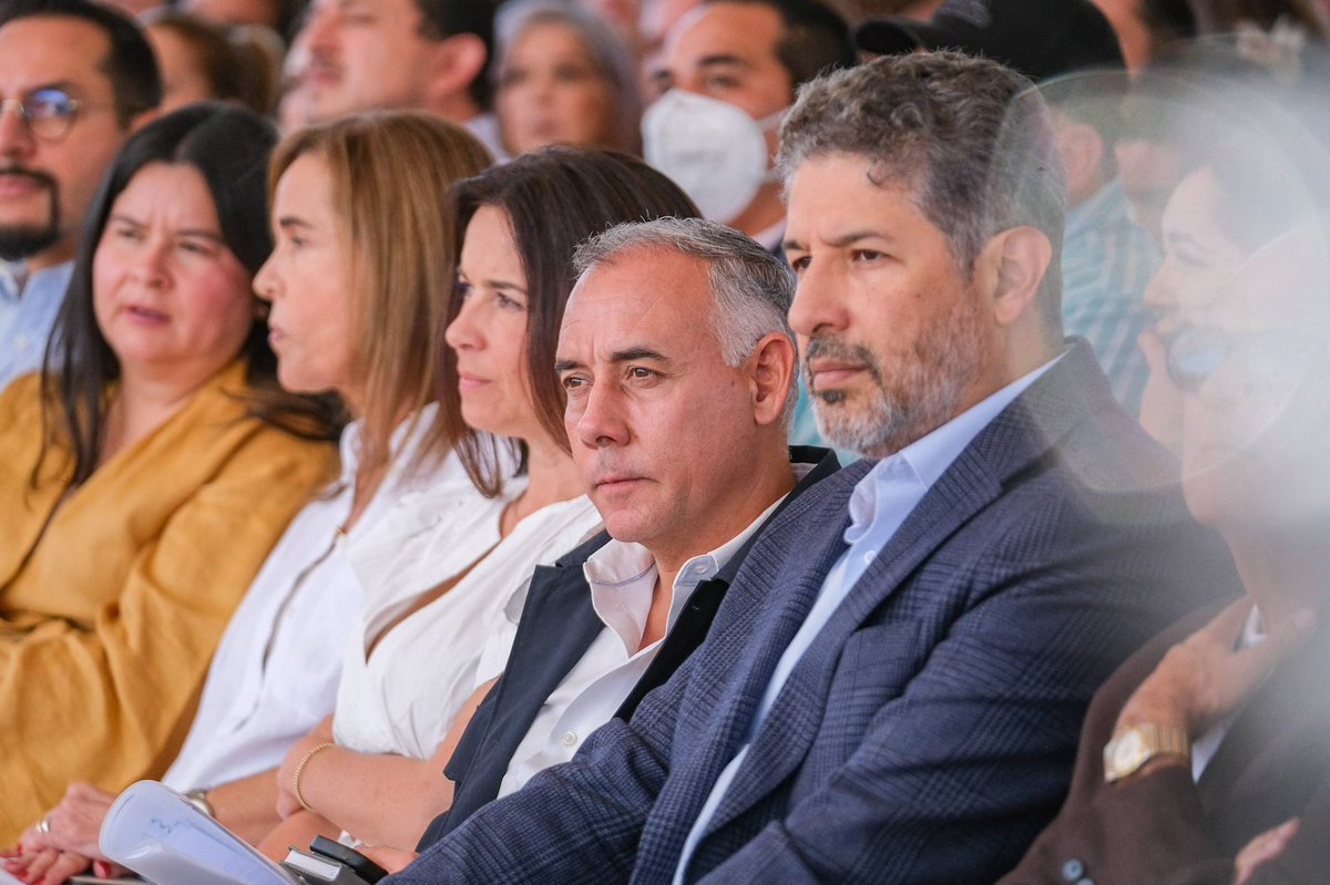 Alberto Esquer tweet media