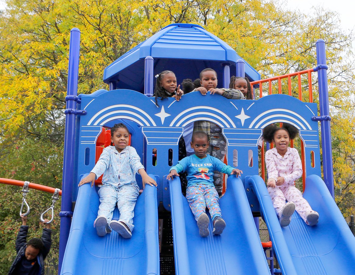 ILCharters's tweet photo. Thanks to the Illinois Impact Initiative CSP Grant, @PolarisCA students now have access to a new playground designed to support the school’s Expeditionary Learning model through active play, collaboration, exploration, and hands-on learning as the school continues to grow. https://t.co/tKhFrNmu2Q