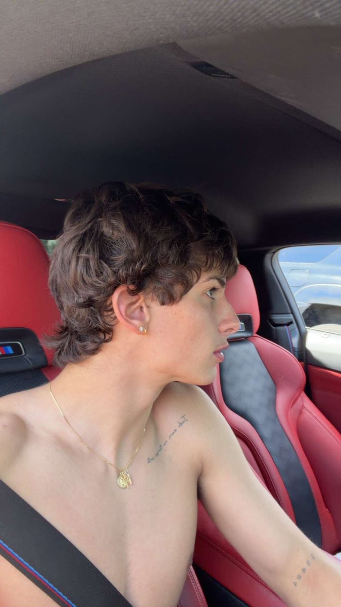 Erik tweet media
