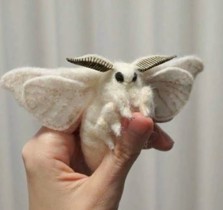 riyanoVT's tweet photo. @SquishableMoon i dare you to mix these. 😏 https://t.co/1vHZV1fu6i