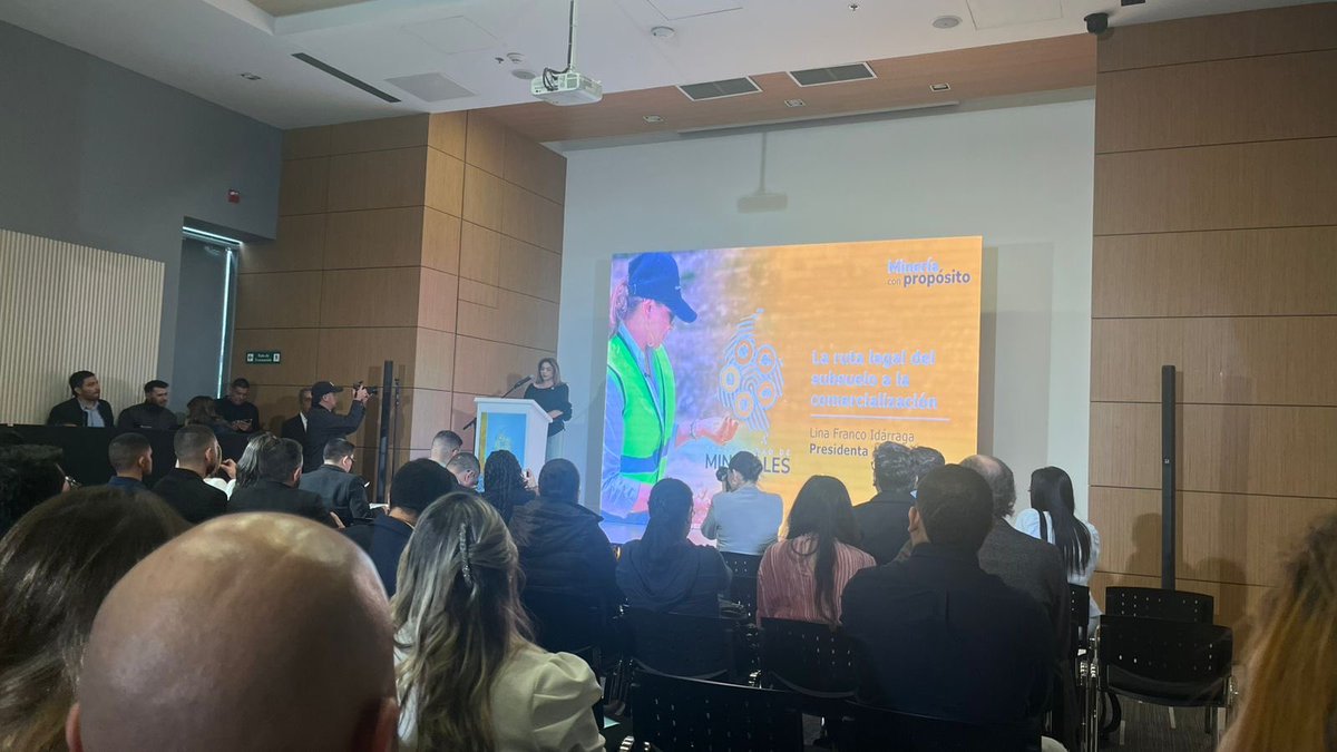 GobMeta's tweet photo. Socialización del lanzamiento de la plataforma “Trazabilidad de Minerales: la ruta legal del subsuelo a la comercialización”, una herramienta que fortalecerá la transparencia, legalidad y seguimiento en la cadena minera del país.
Una iniciativa de la Agencia Nacional de Minería. https://t.co/lmt11QeRQq