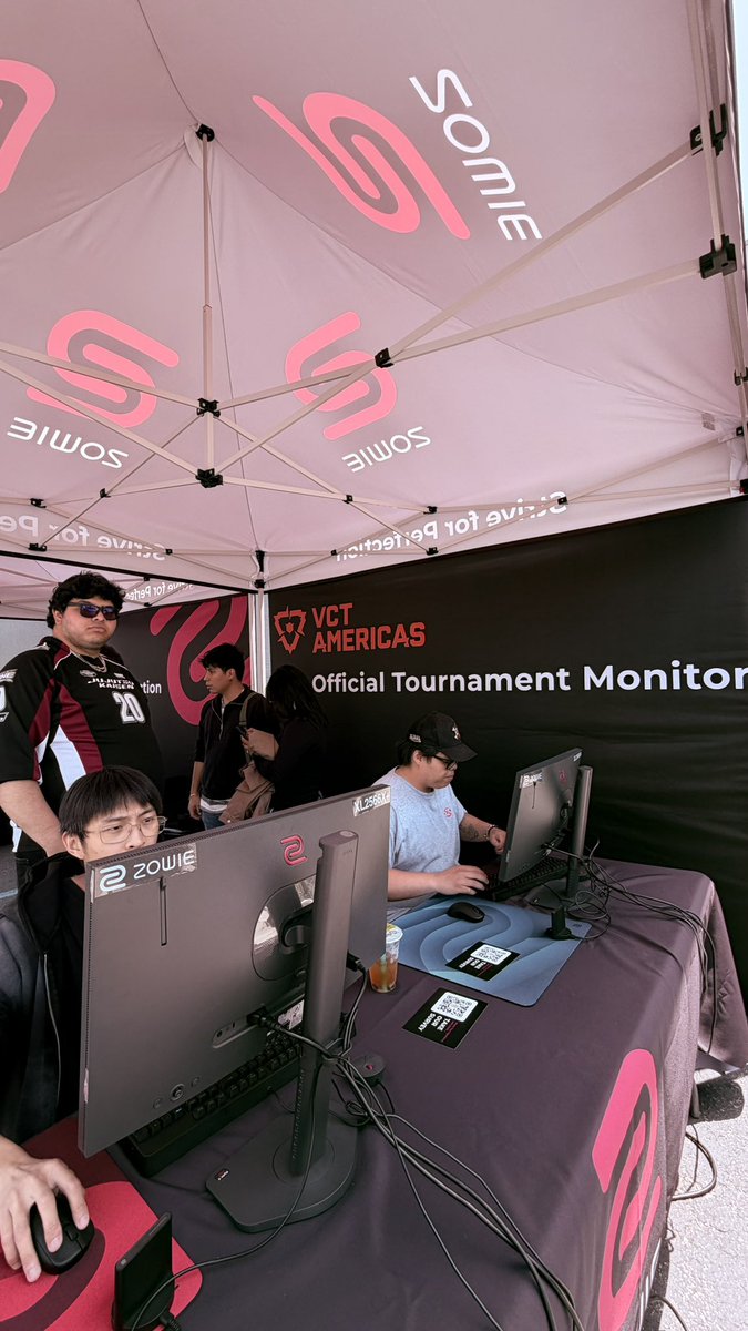 ZOWIEbyBenQUSA's tweet photo. We’re at the #VCTAmericas Block Party!
Just 1hr left to try out your aim at our Aim Challenge for a chance to win the XL2566X+ 400Hz ⚡️

#ZOWIExVCTA2026 #StriveforPerfection https://t.co/FMAlYinc0g