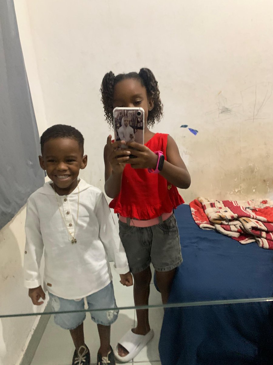 pxcarolzinhaa1's tweet photo. Ve se eu aguento isso🥰💝🩵 https://t.co/vJiedifS1m