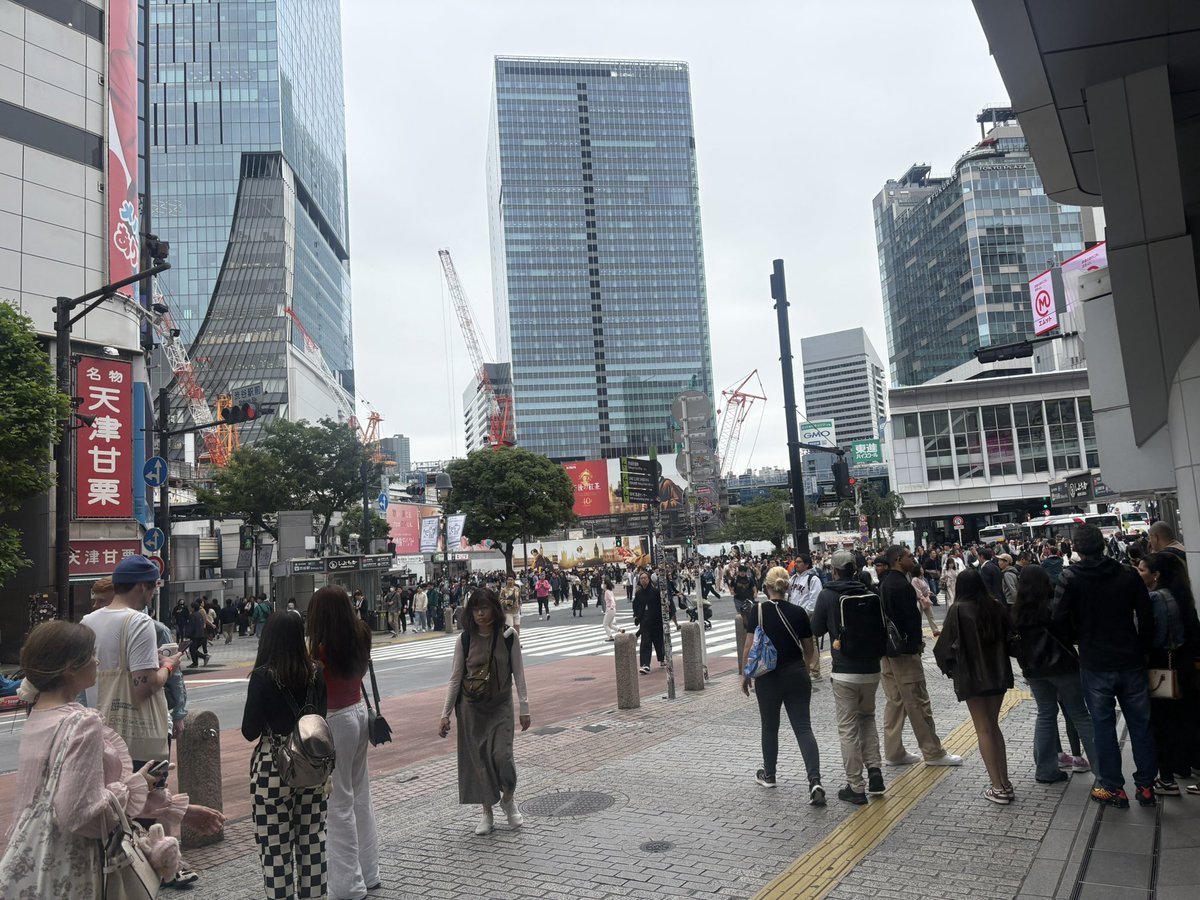 gunikun's tweet photo. 朝の渋谷駅
ついに今日！頑張ります！ https://t.co/c7D8oNDfV8