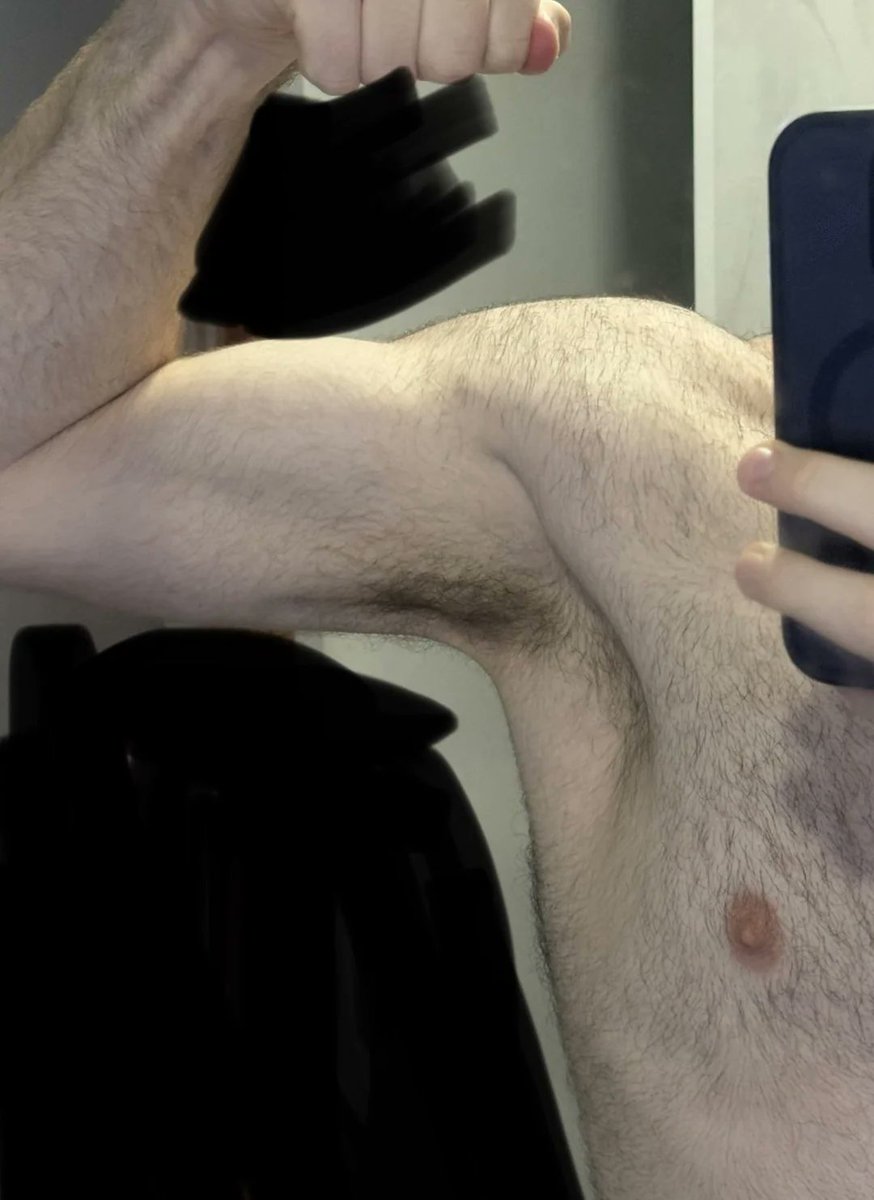 MasterZero5458's tweet photo. You sniffing these irish pits or feet first? 😏 https://t.co/fVWEPQa3da