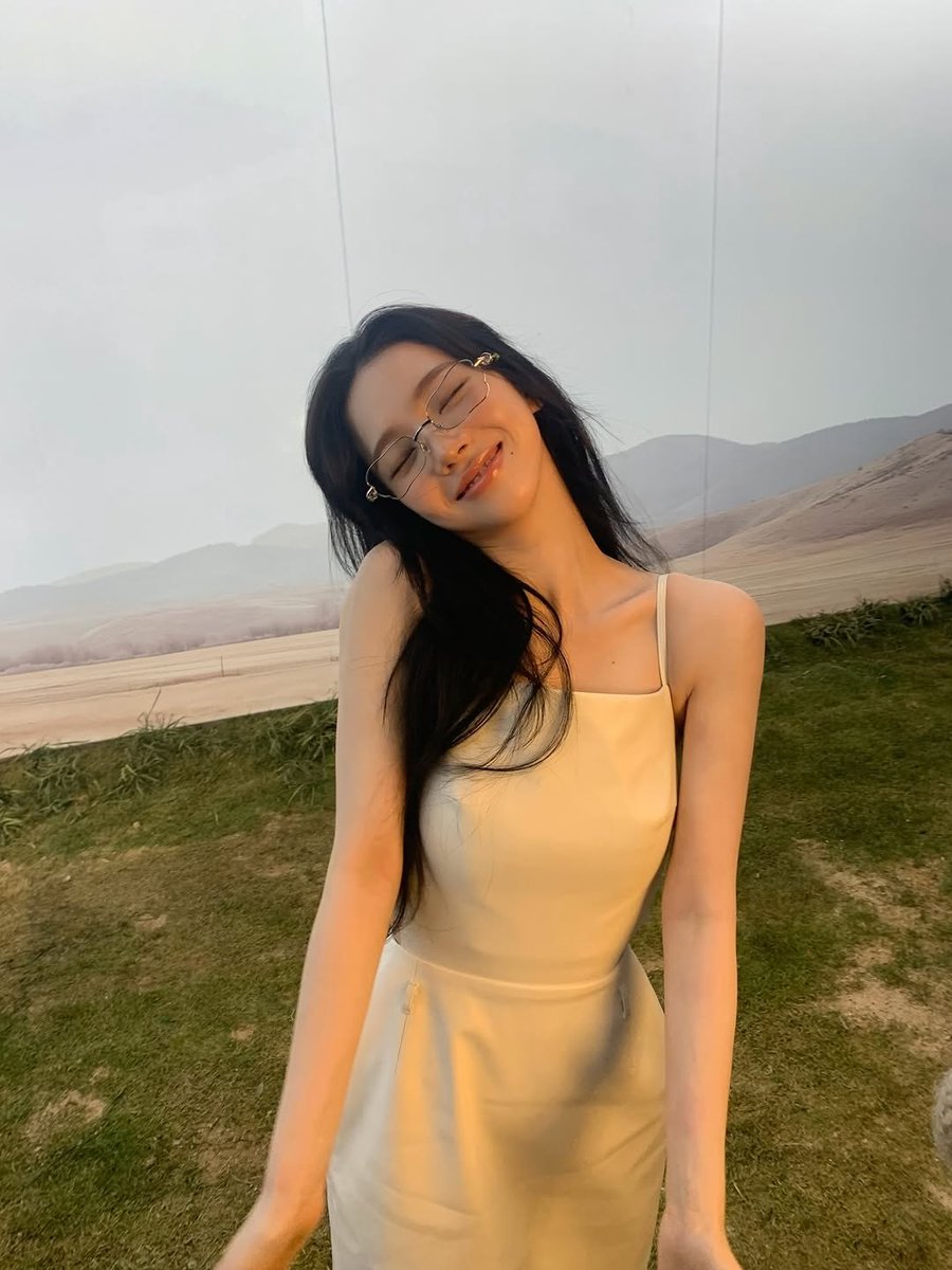 Shaninᡣ𐭩 bell tweet media