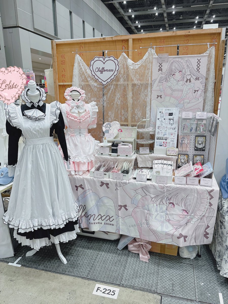 初めてのデザフェス出展！ どうにか設営完了しました🙏🏻 西2ホール【F