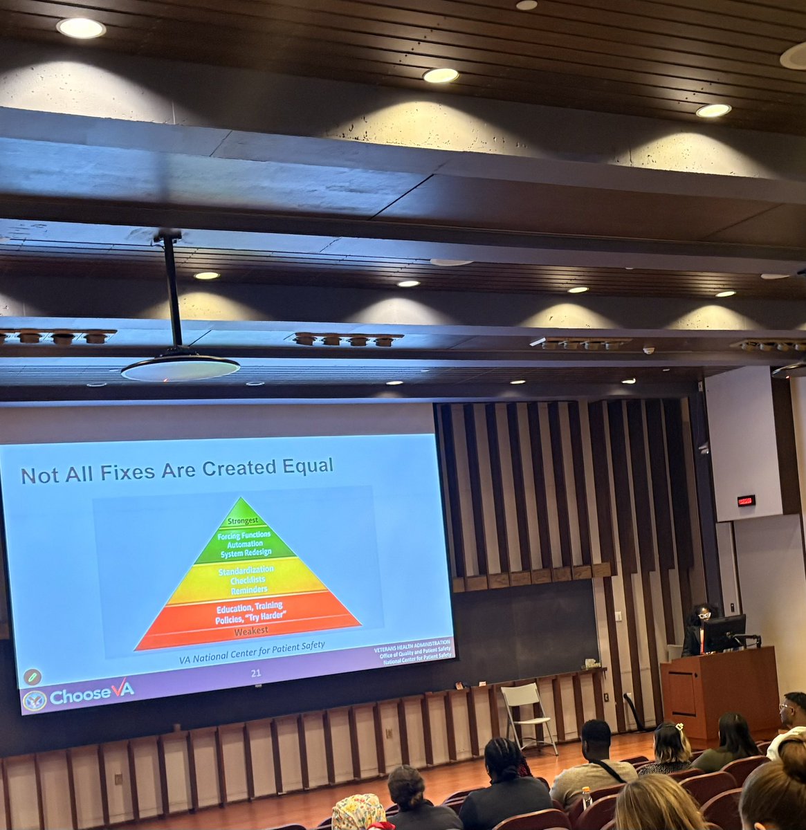 TsengJennifer's tweet photo. “Yes, you’ll feel like you’re the worst ever when you come back to clinical from research years … and then you’ll help patients … and then it will be OK.”

🙌 👏 all those who take time for 🔬 🧬 including @kiyahandersonmd @Khuatyy @BUMedicine @BMCSurgery ! https://t.co/gh3Dnw2XVG