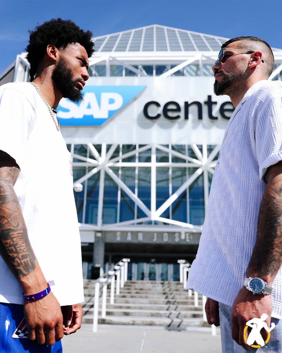 GoldenBoyBoxing's tweet photo. 🗣 𝐒𝐎𝐔𝐍𝐃 𝐎𝐅𝐅: Are you #TeamReaper or #TeamIlCapo
Let us hear it in the comments!!
#JonesGualtieri | LIVE on DAZN | 𝒕𝒐𝒏𝒊𝒈𝒉𝒕 https://t.co/44BbcpNAE5