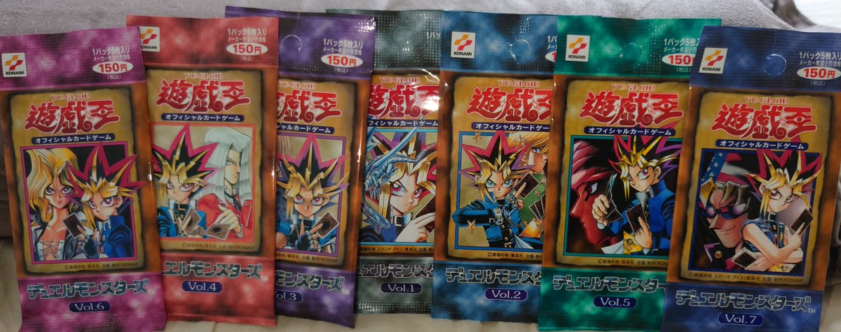 コウ tweet media