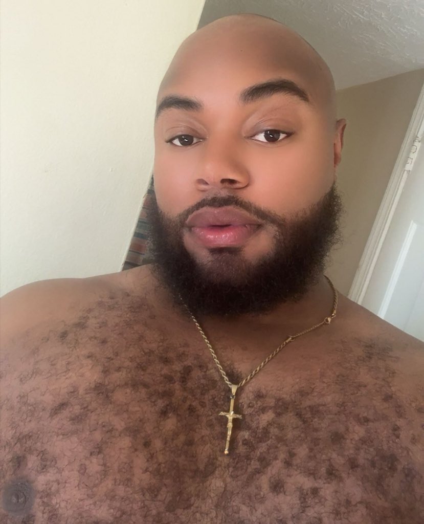 PreciousCargo92's tweet photo. Me at 23 VS Me at 33 https://t.co/KxEkCU2wbZ