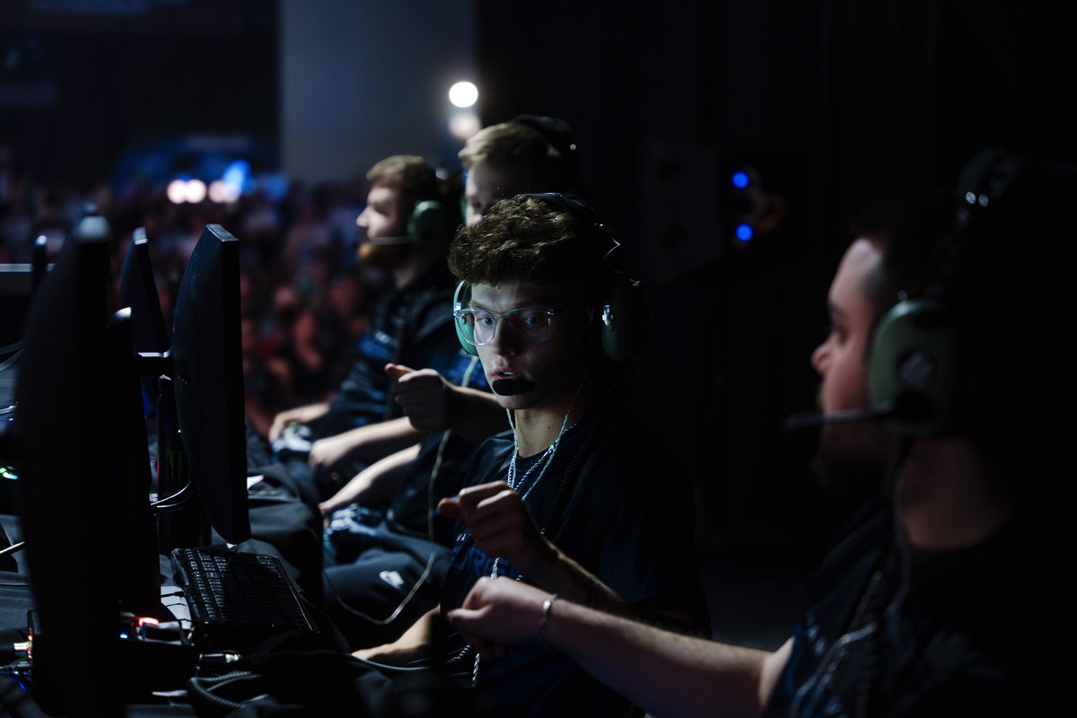 Yung_Dobby's tweet photo. shot for @SurgeVancouver at @DreamHack major lll ๐ฑ
- @nLunarz
- @NEROPOlSON
#CDL2026 #DreamHackATL https://t.co/ViaDZ7idfg