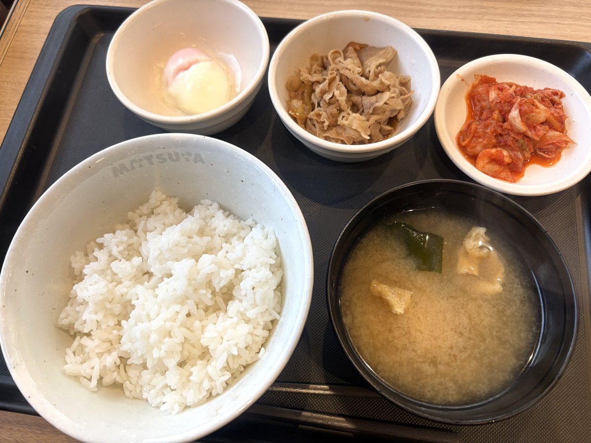 タキノスケ tweet media
