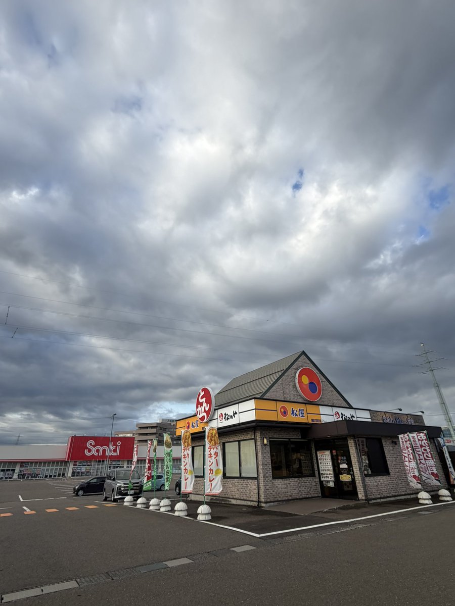 タキノスケ tweet media