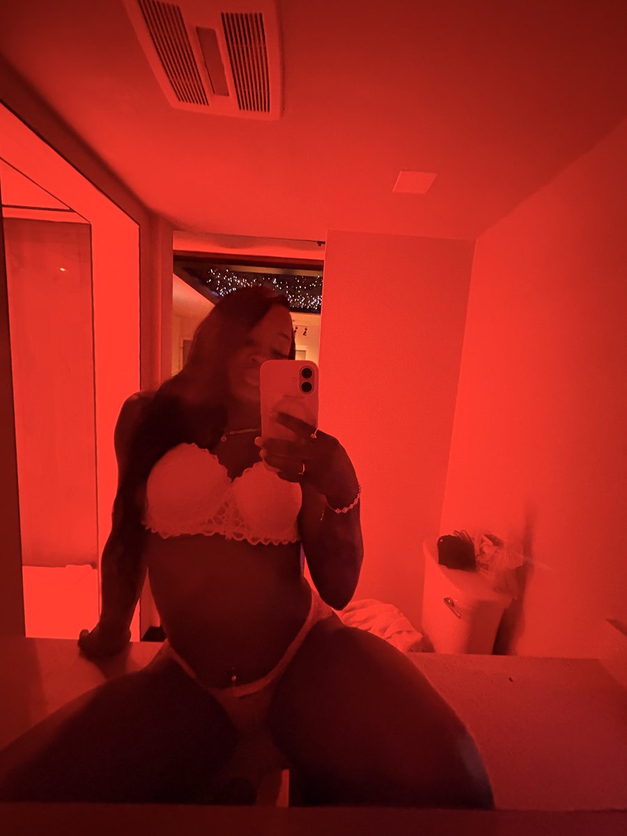 MS FINE ASS🫠. tweet media