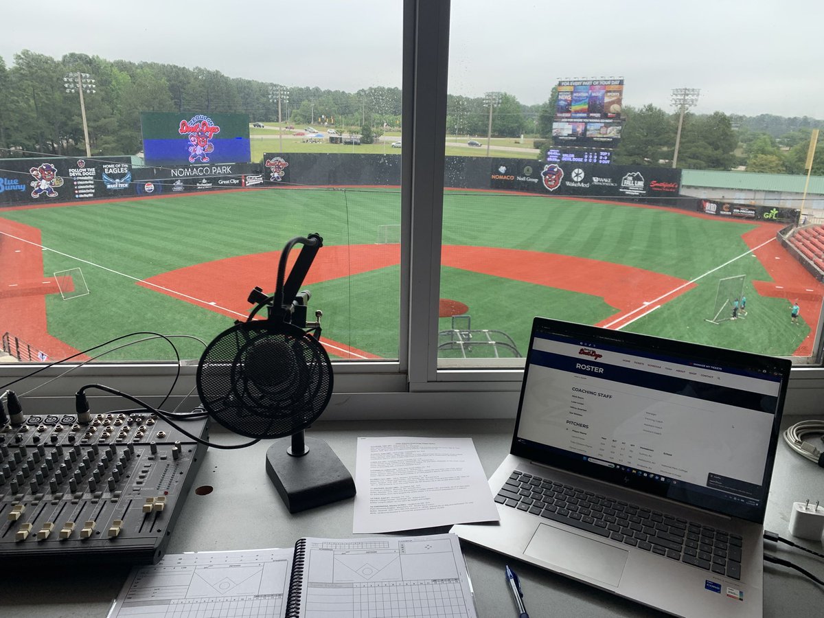 JeffreyMarcin's tweet photo. For the 1st time ever, it’s time for @devildogzbball! Join me on @watchhometeam all season long for Zebulon’s (and Australia’s) new favorite team in its inaugural season! First pitch for Opening Night at 6:30pm! https://t.co/CUdorJhf6s
