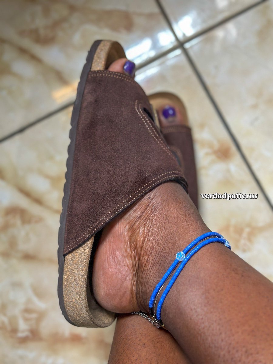 VerdadPatterns's tweet photo. Bluey Heishi Disc Anklet Stack | N2500 | Non-Tarnish | Perfect for the Minimalist | Ready for Pickup.
.
To order: Call / WhatsApp: 08163851956 or send us a DM 
.
#beadedanklet #crystalanklet #heishianklet #anklets #ankletsinlagos https://t.co/0PbeteYilT