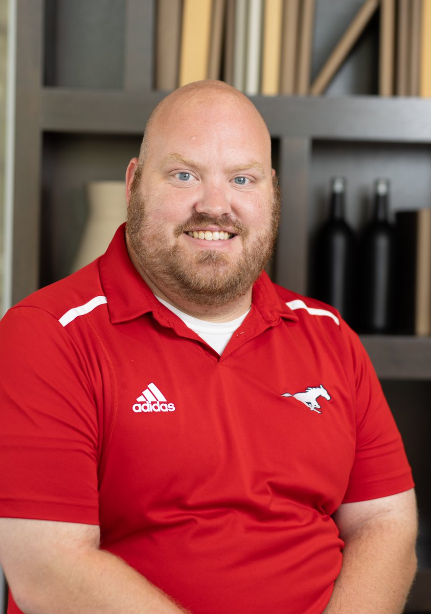 TeachPlusMS's tweet photo. @TeachPlusMS Policy Fellow Trey Rice shares how the new Bridge to Career Pathway course gave his student the exact tools needed to graduate &amp; prep for the workforce. 🎓
Read his op-ed published in @MSTODAYnews here: https://t.co/YtGtEkOeLC

#TeachPlusMS #StudentSuccess #EdPolicy https://t.co/yvyRMAINzw