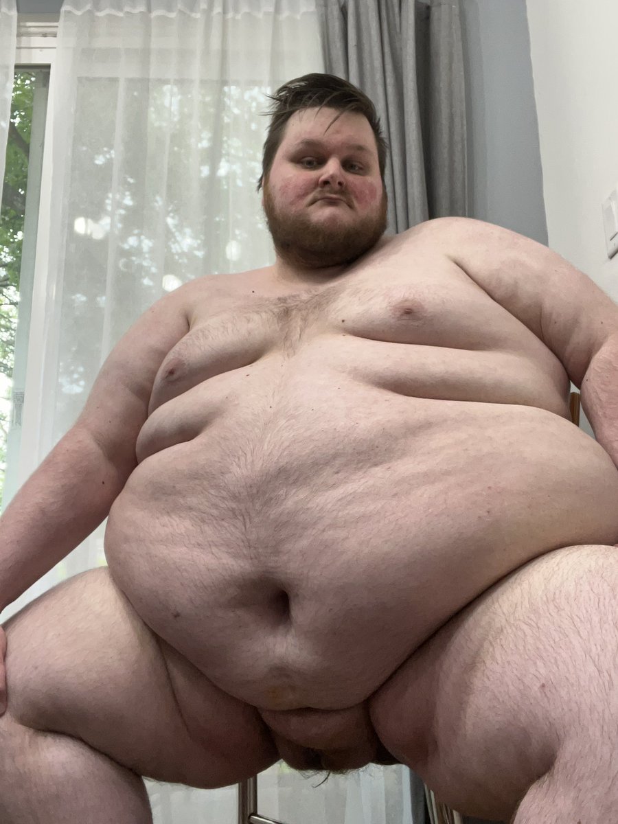 fatandtired1's tweet photo. mind if i join in on your fat boy friday? https://t.co/BRePu4nOVQ