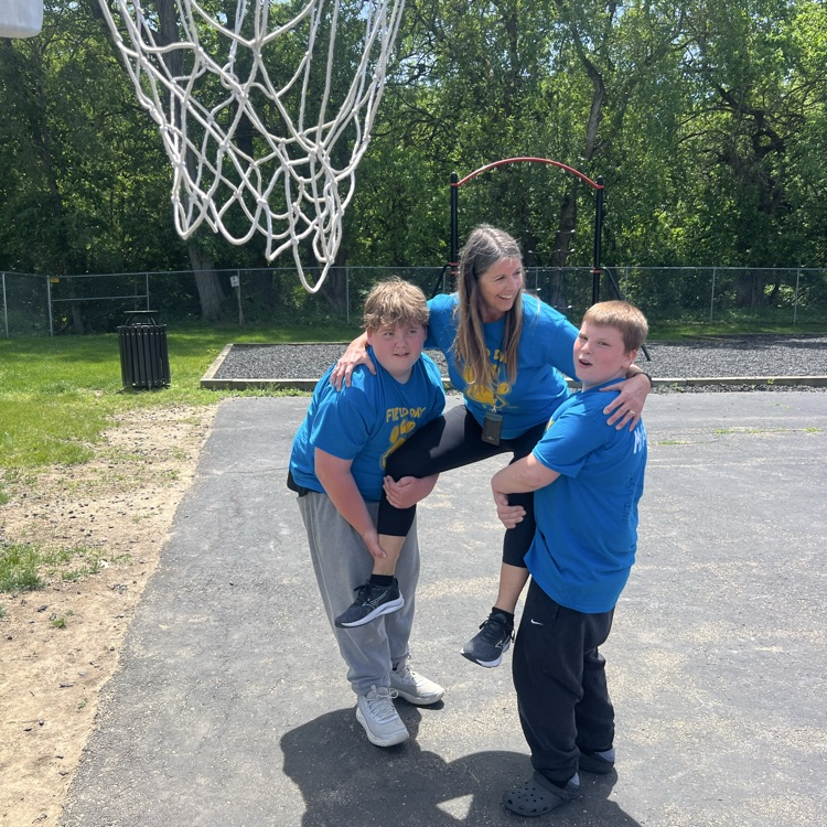 PHillPanthers's tweet photo. We had so much fun with Mrs. Dimmitt and DDG creating fun exercise moves on Field Day!!🐾☀️ https://t.co/h6mQK38vNF
