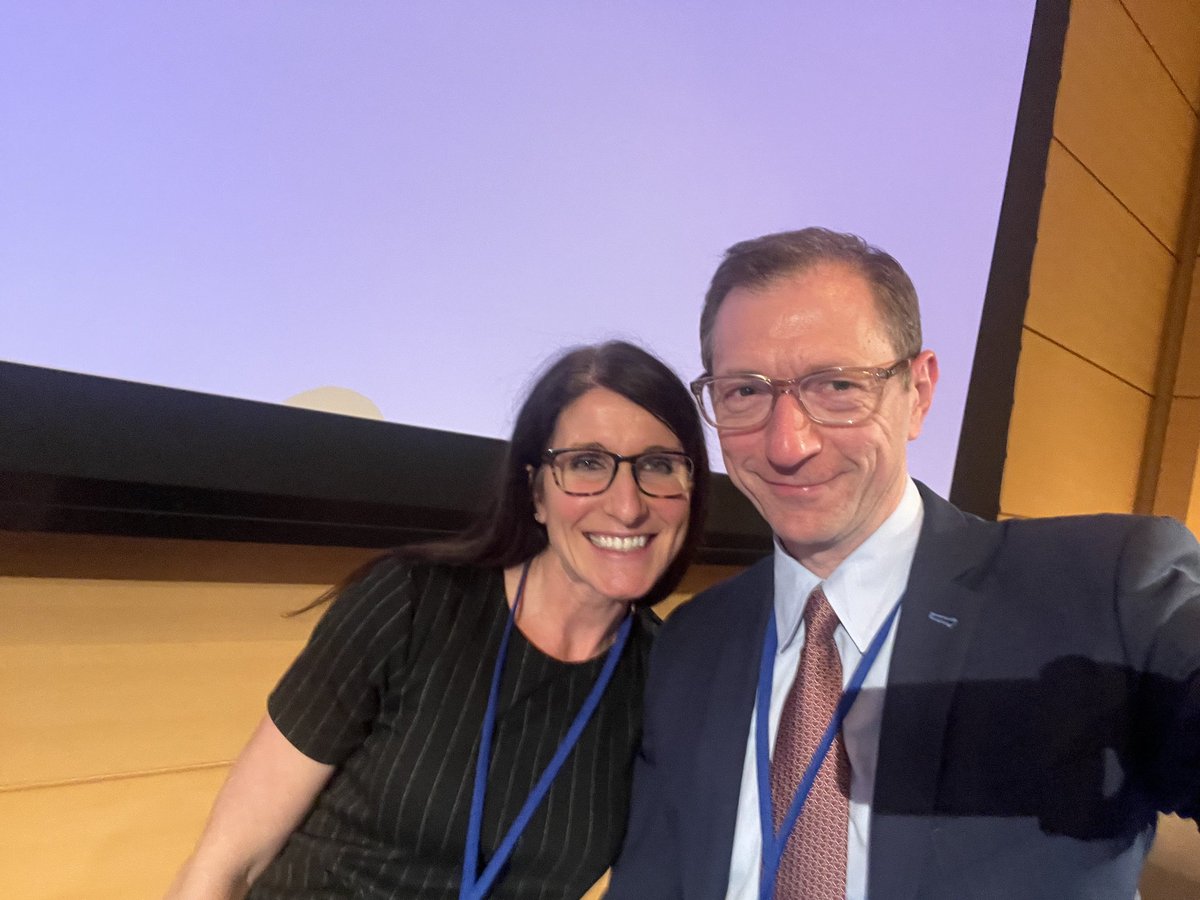 DrSFeldman's tweet photo. ⁉️Who do you call when your patient has cancer and needs the cath lab? The Feldmans! @MSKCancerCenter CardioOnc @MSKCME #cardioonc #radialfirst @nyphospital @WCMDeptofMed @WCMCardsFellows https://t.co/rpUAAZSJem