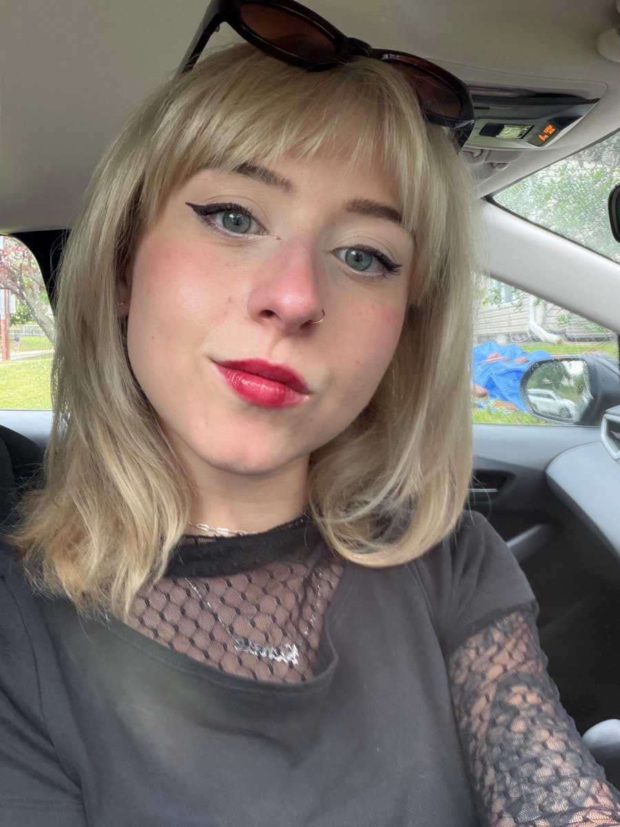 𝓂𝒶𝓂𝒶𝓃, 𝑒𝓈𝓆. tweet media