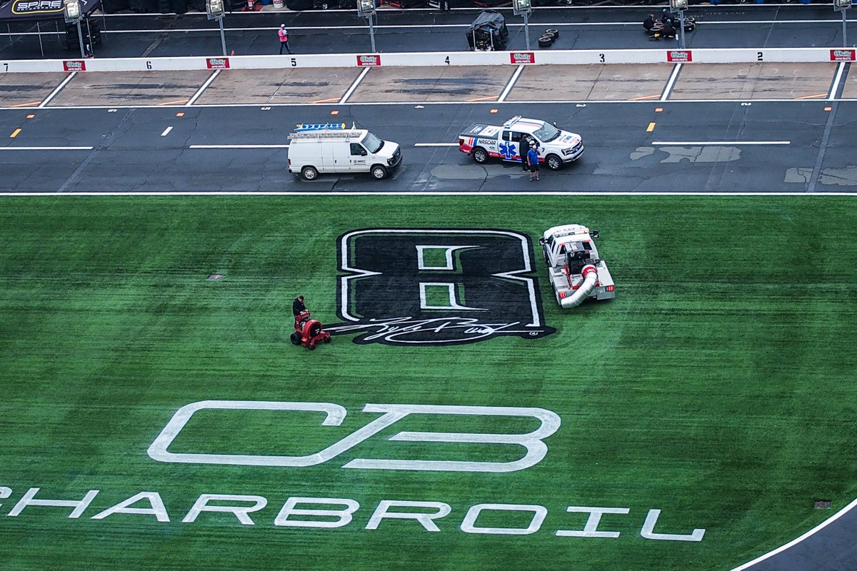 Charlotte Motor Speedway tweet media
