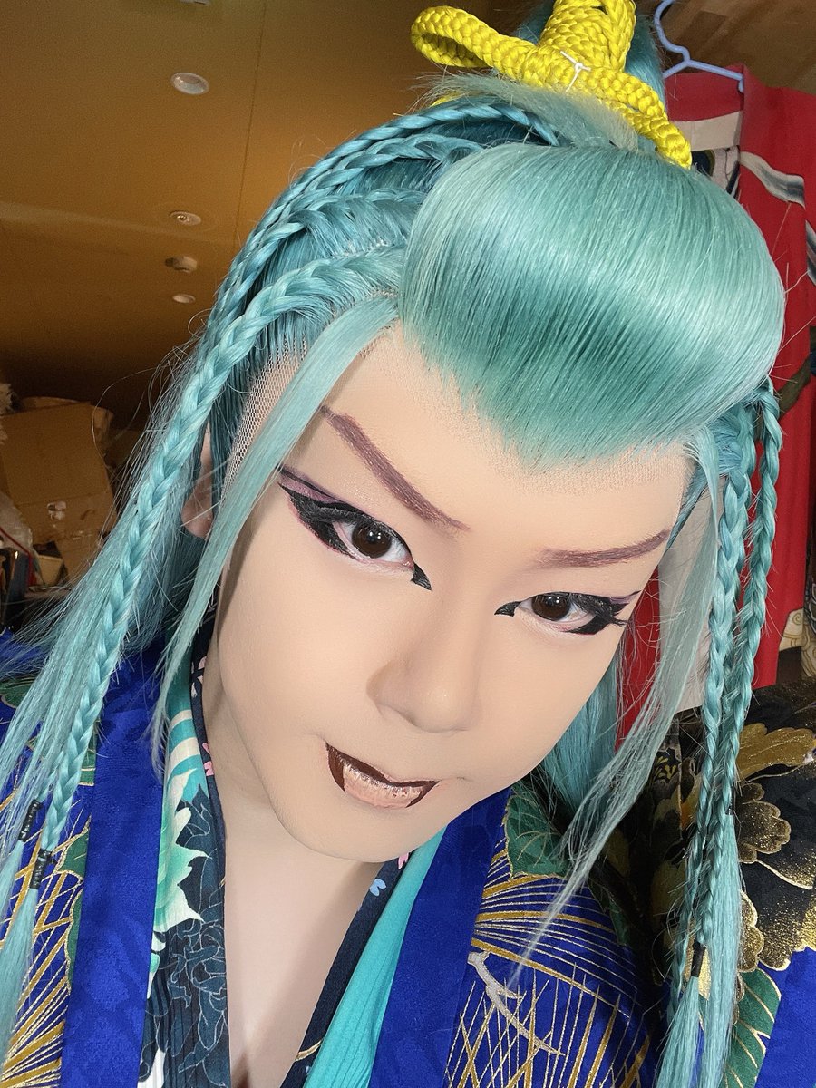 Kamuinishiki's tweet photo. #劇団錦
#カムイ
#カムイ龍虎
 ほんとに最後の稽古が終わりましたー
後4時間後には開演笑
つくづくすごい仕事だな〜
でもその分後悔はないです！
後は本番でぶつけるだけ✨
劇団錦一同本気でお客様にお披露目いたしますのでお待ちしております🔥！ https://t.co/qcLI9VmNnn