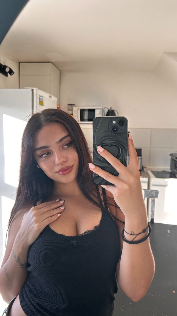 Zoe 💕 tweet media
