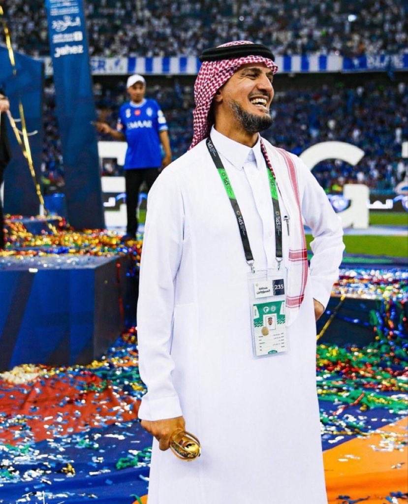 المدرج الأزرق tweet media