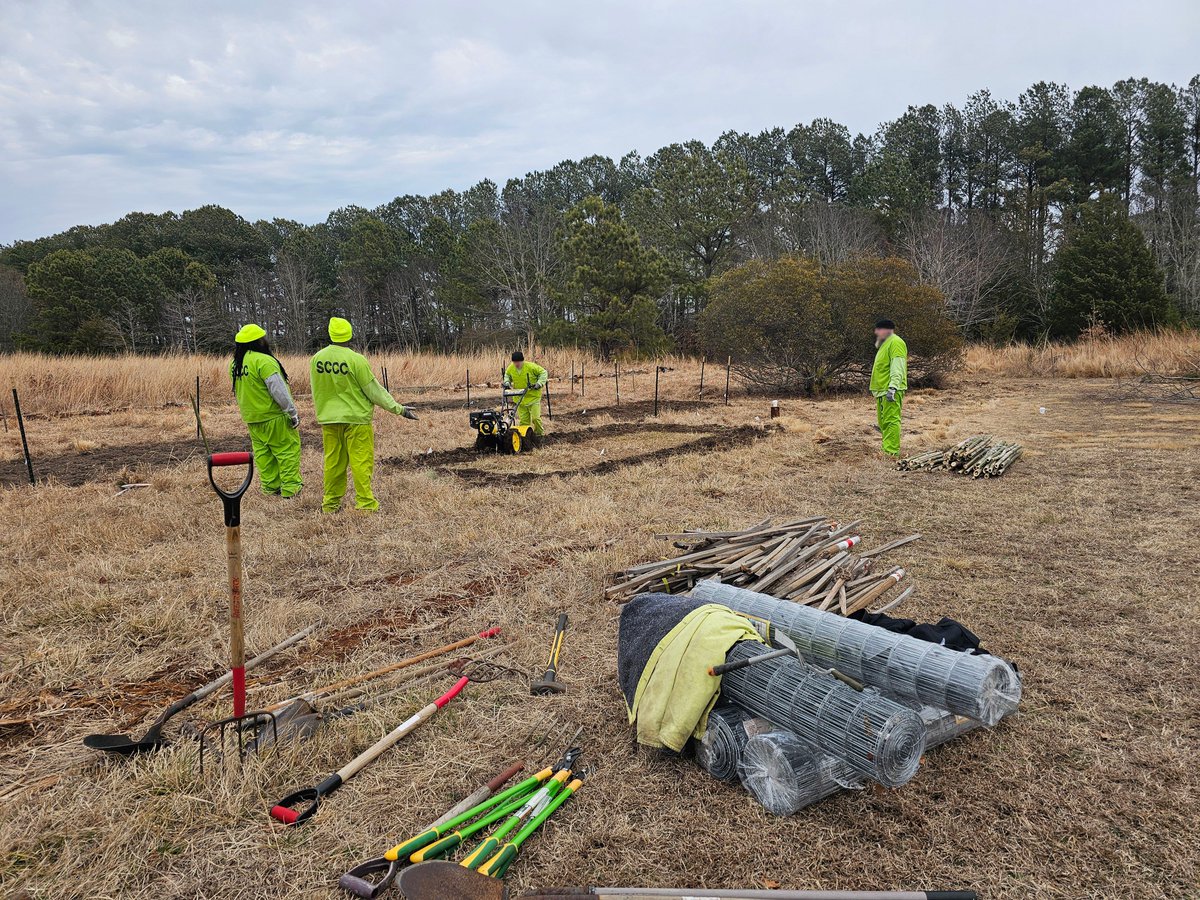 DECorrection's tweet photo. Recently, residents from Sussex Community Corrections Center provided community service with Scout Matthew Hanna to complete his Eagle Scout project.

The Delaware DOC is proud of the SCCC residents who participated and congratulates Matthew on earning his Eagle Scout badge! https://t.co/t9JEO9IZNC