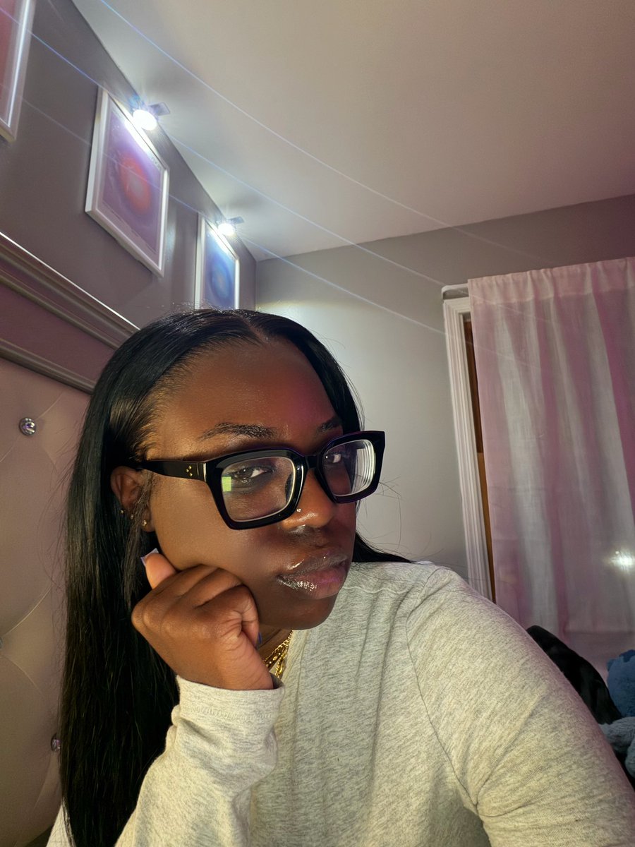 c. danielle ✰ tweet media