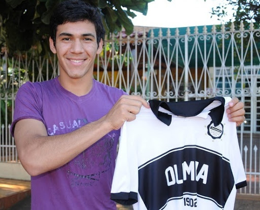 marioarecalde's tweet photo. ¿Se dará esta vez? 🤔

Fabián Balbuena (34) 🇵🇾 podría convertirse en jugador de #Olimpia 

Actualmente es jugador de Grêmio 🇧🇷 y estuvo cerca de fichar por el Decano en 2012 🔙

¿Les gustaría? 👀 https://t.co/3Vvqlfhsfr