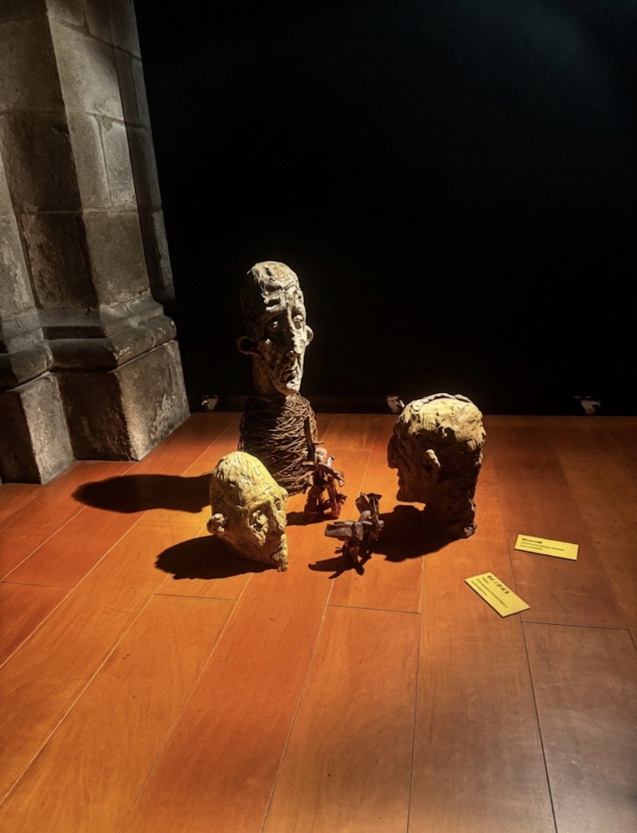 JPerrisco's tweet photo. Exposición USC. Espacio imprevisto. 

Maravillosa https://t.co/k1Zg6li2Pc